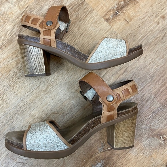 Dansko Tan Leather Sandals Wooden Block Heel Slingback Sandals Size 38 - Picture 3 of 8